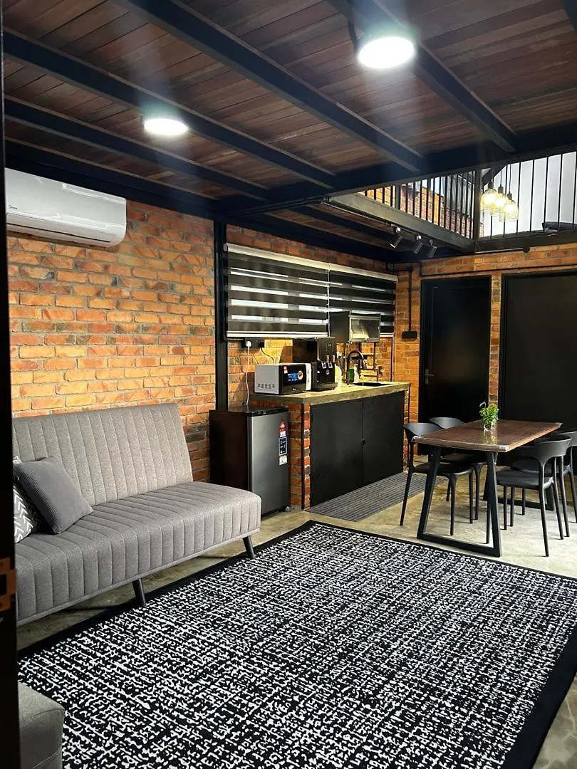 Kurie Redbrick House Villa Balik Pulau Malaysia